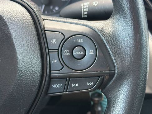 Certified 2025 Toyota Corolla LE FWD image 18