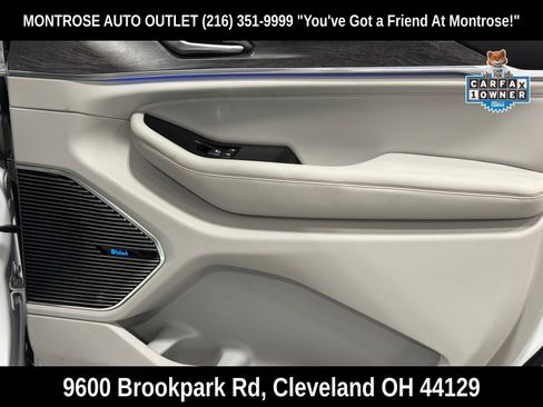 Used 2023 Jeep Grand Cherokee Overland AWD/4WD image 48