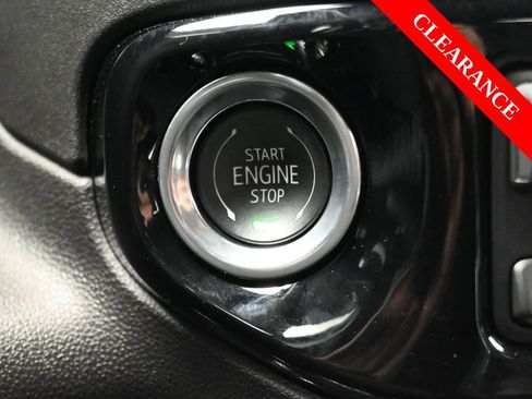 Used 2024 Chevrolet Silverado 1500 LTZ AWD/4WD image 27