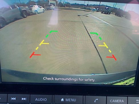 Used 2023 Nissan Sentra SV image 5