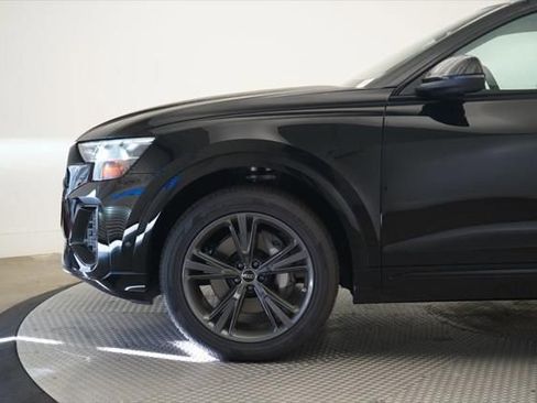 New 2026 Audi Q8 Premium image 2
