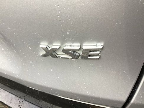 Used 2024 Toyota RAV4 XSE image 33