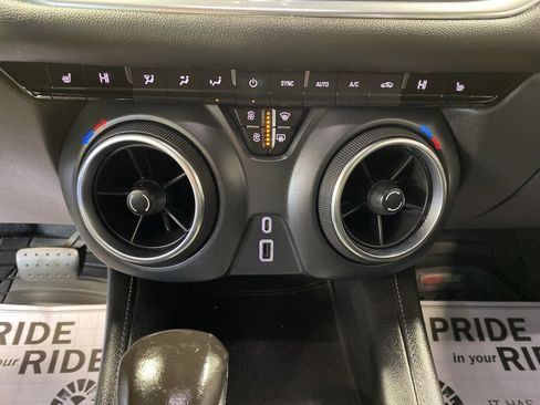 Certified 2019 Chevrolet Blazer LT image 29