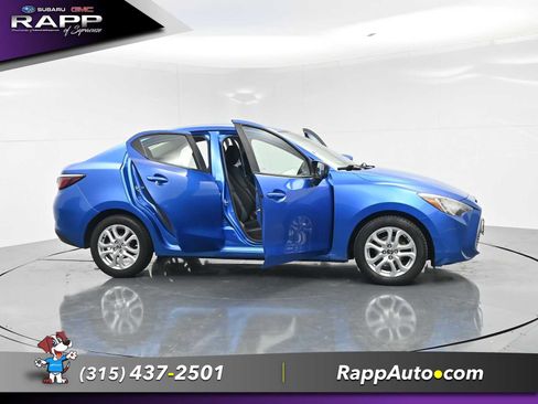 Used 2017 Toyota Yaris iA FWD image 28