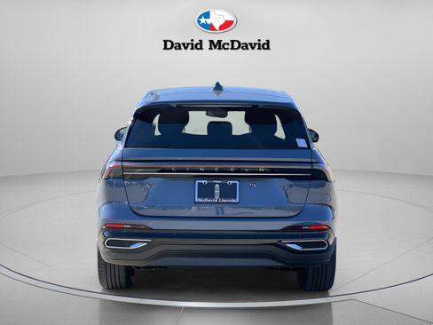 New 2026 Lincoln Nautilus Premier image 7