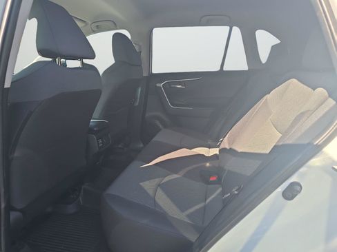 Used 2022 Toyota RAV4 XLE w/ XLE Grade Weather Package FWD image 19