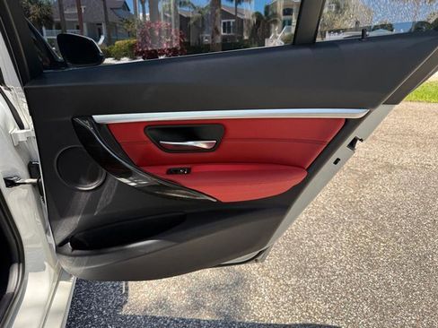 Used 2017 BMW 330i Sedan RWD image 19