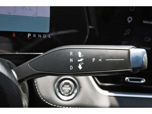 Used 2026 Chevrolet Equinox LT FWD image 23