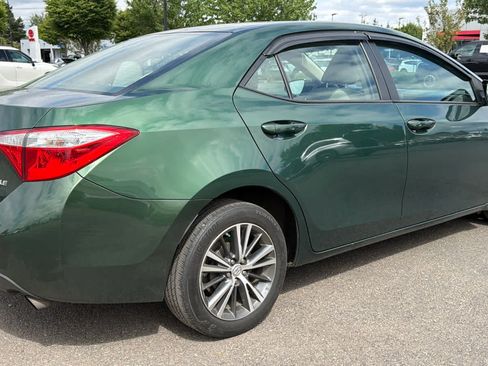 Used 2016 Toyota Corolla LE FWD image 4