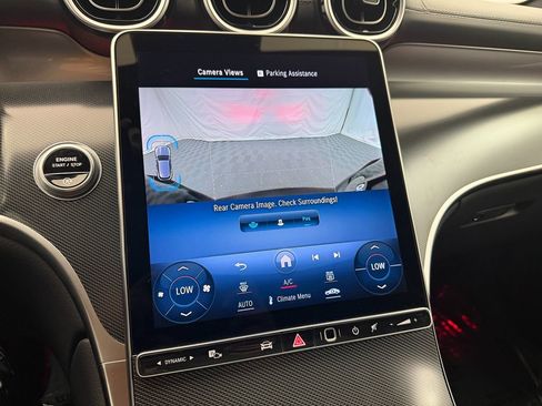 Used 2024 Mercedes-Benz GLC 300 4MATIC image 31