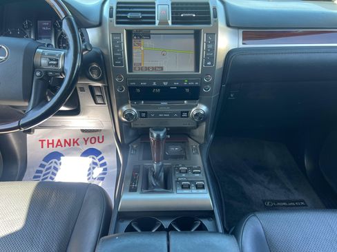 Used 2019 Lexus GX 460 Luxury image 16