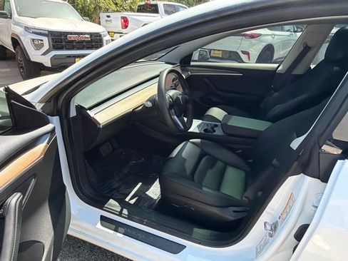 Used 2023 Tesla Model 3 Standard Range RWD image 8
