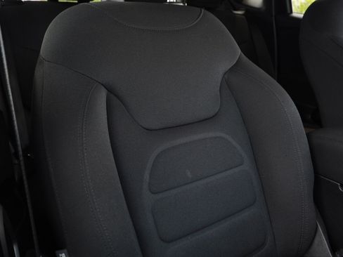 Used 2018 Jeep Renegade Latitude FWD image 26