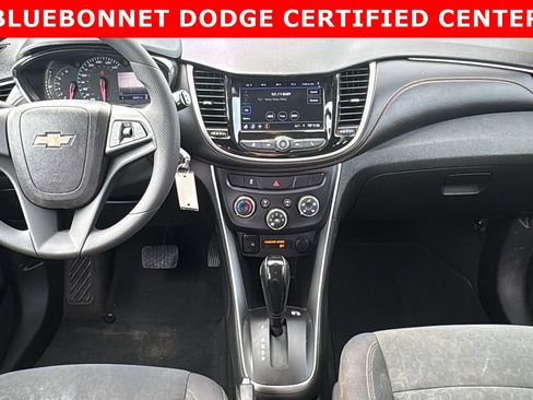Used 2019 Chevrolet Trax LS image 16