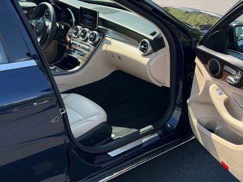 Used 2018 Mercedes-Benz C 300 C 300 Sedan 4D w/ Premium Package image 6