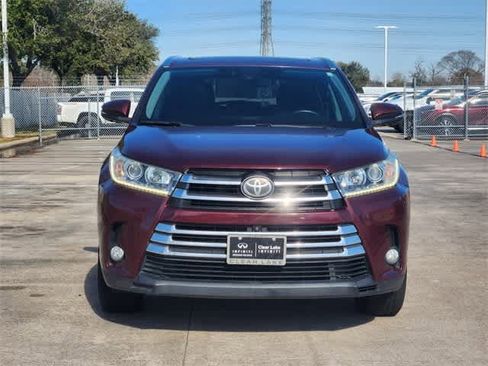 Used 2017 Toyota Highlander Limited Platinum image 6