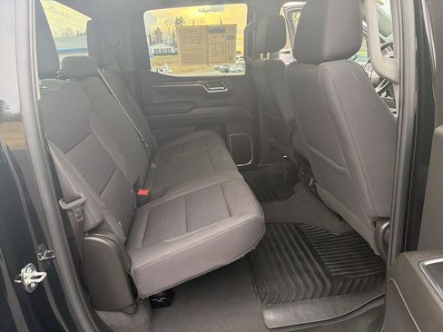 Used 2023 Chevrolet Silverado 1500 LT image 26