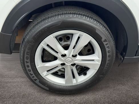 Used 2024 Nissan Kicks S FWD image 8