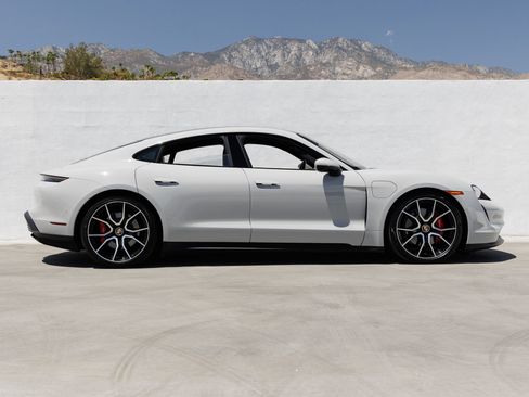 Certified 2023 Porsche Taycan 4S AWD/4WD image 8