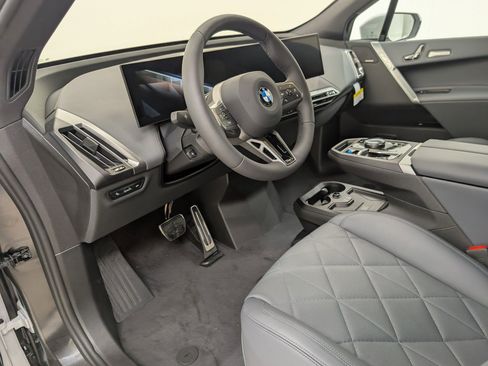 New 2026 BMW iX xDrive45 w/ M Sport Package image 4