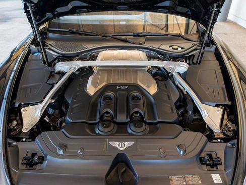 Used 2020 Bentley Continental GT V8 First Edition AWD/4WD image 32