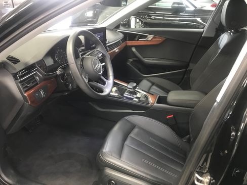 Used 2023 Audi A4 2.0T Premium w/ Convenience Package image 8