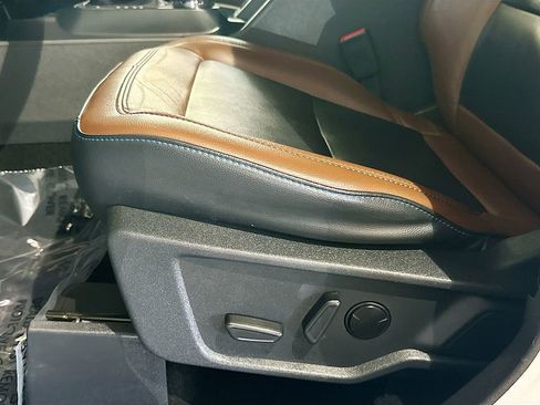 Used 2024 Ford Bronco Outer Banks AWD/4WD image 19