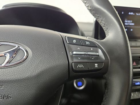 Used 2023 Hyundai Kona Limited image 16