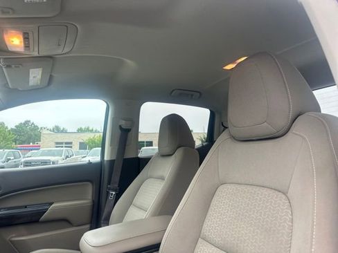 Used 2015 GMC Canyon SLE RWD image 12