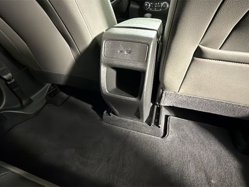 Certified 2024 Chevrolet Trax ACTIV image 30