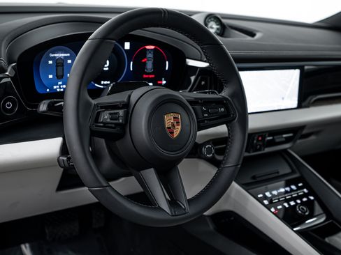 New 2026 Porsche Macan 4 Electric AWD/4WD image 17