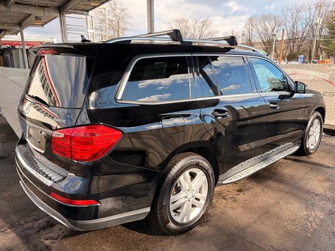 Used 2016 Mercedes-Benz GL 450 4MATIC image 12