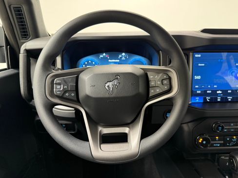 New 2025 Ford Bronco 4-Door AWD/4WD image 21