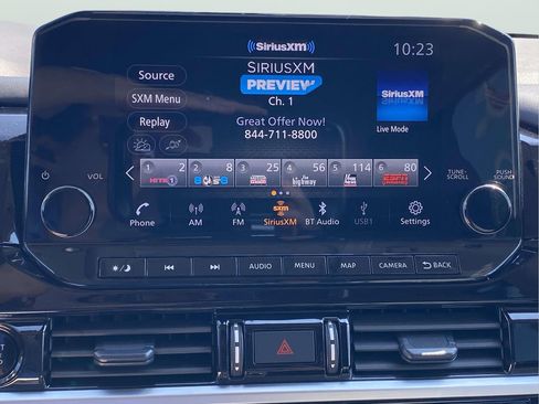 Used 2025 Nissan Pathfinder SL FWD image 26