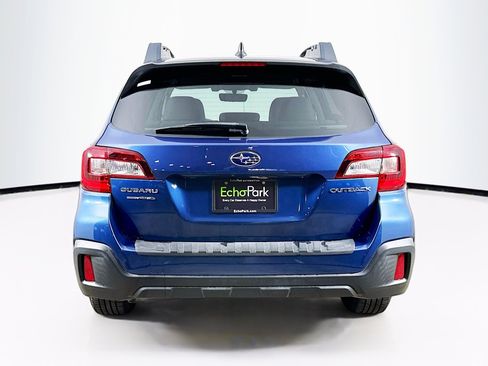 Used 2019 Subaru Outback 2.5i Premium image 7