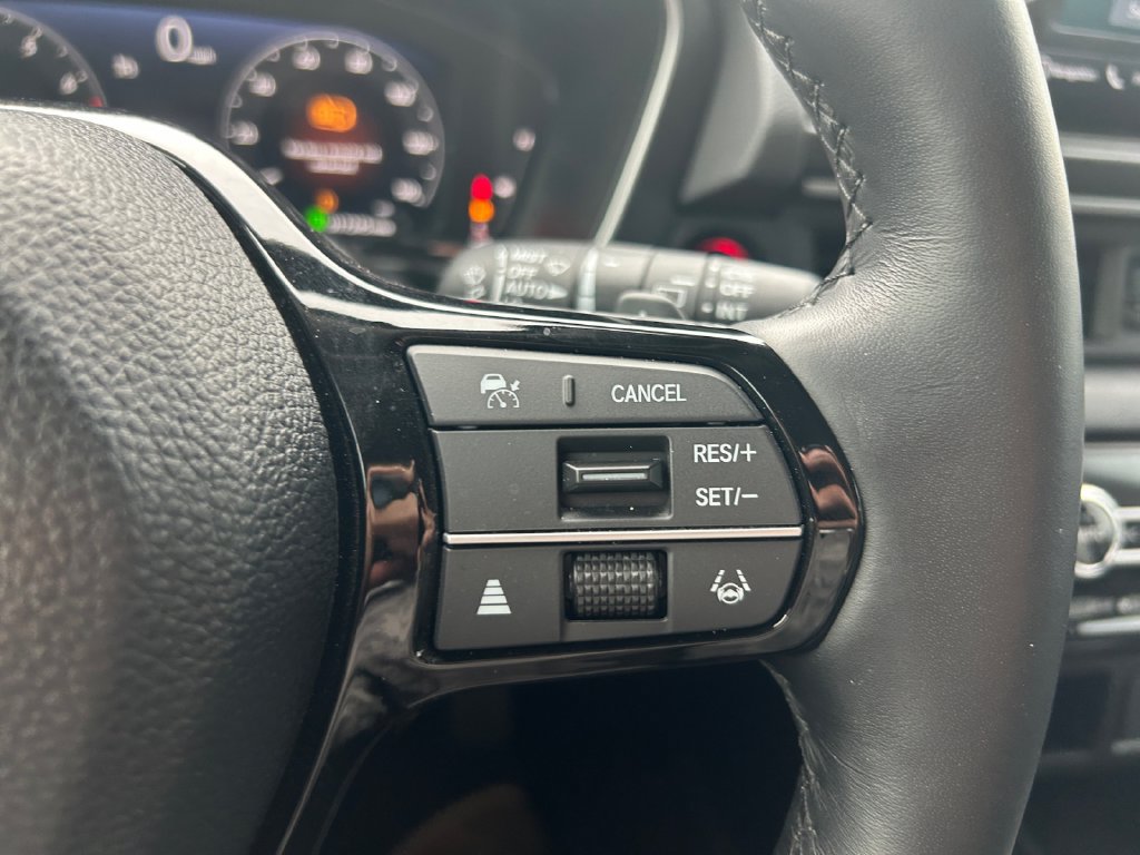 Used 2025 Honda Pilot Elite image 26