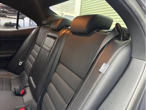 Used 2017 Lexus IS 200t F Sport w/ F Sport Package RWD image 18