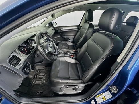Used 2017 Volkswagen Golf SportWagen FWD image 30