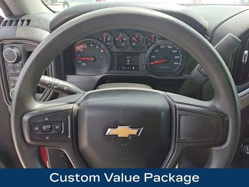 Used 2020 Chevrolet Silverado 1500 Custom w/ Custom Value Package AWD/4WD image 4