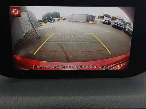 Used 2018 MAZDA MAZDA3 Grand Touring w/ Premium Equipment Package FWD image 9