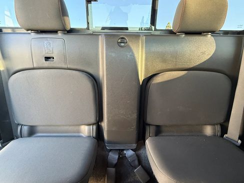Used 2010 Nissan Frontier PRO-4X AWD/4WD image 22