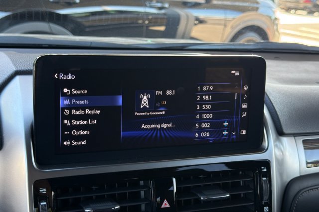 Used 2022 Lexus GX 460 Premium w/ Premium Package AWD/4WD image 23