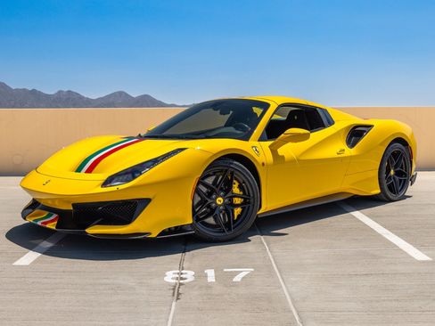 Used 2020 Ferrari 488 Pista Spider RWD image 10