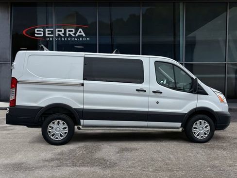 Used 2017 Ford Transit 250 130 Low Roof w/ Exterior Upgrade Package RWD image 6