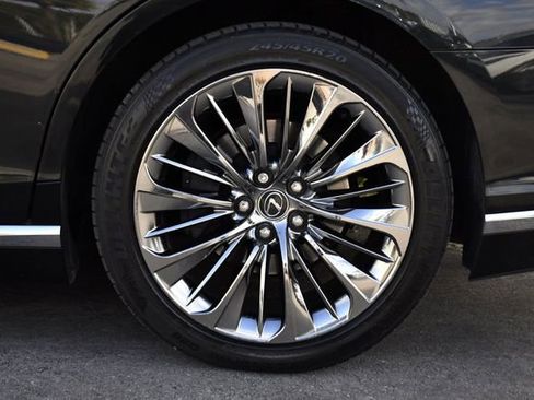 Used 2023 Lexus LS 500 RWD image 35