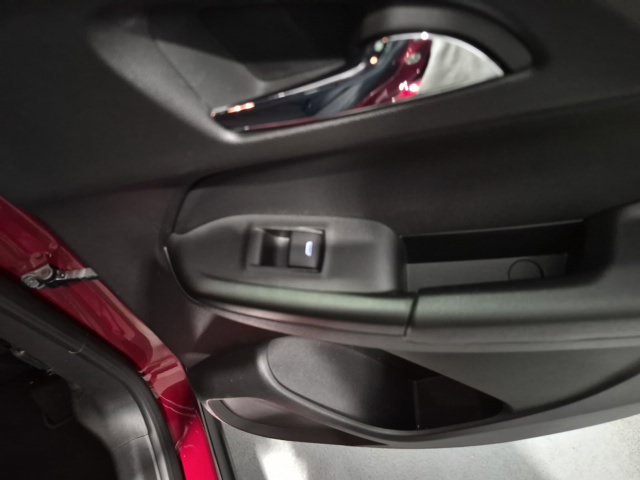 Used 2022 Chevrolet TrailBlazer RS FWD image 23
