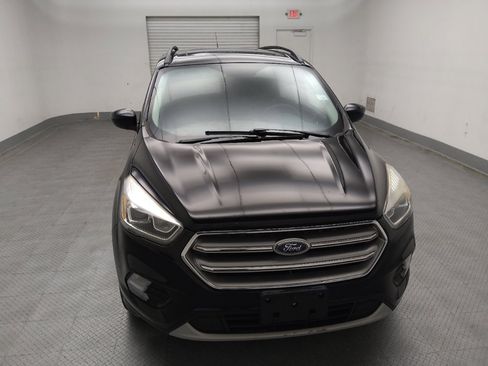 Used 2017 Ford Escape SE w/ Equipment Group 201A FWD image 14