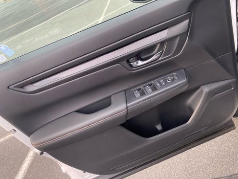 Certified 2026 Honda CR-V Sport image 32