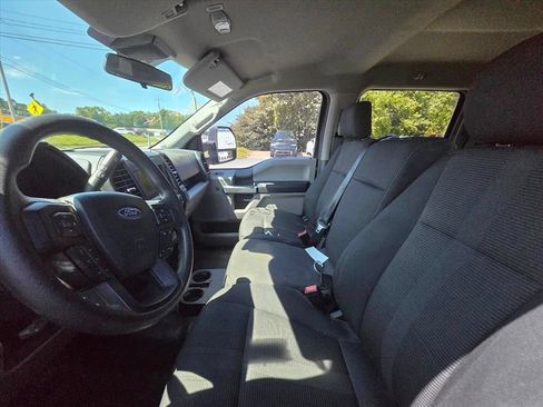 Used 2019 Ford F150 XL w/ Equipment Group 101A Mid AWD/4WD image 4