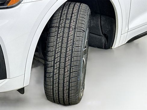 Certified 2024 Audi Q5 2.0T Premium w/ Summer of Audi Package image 25